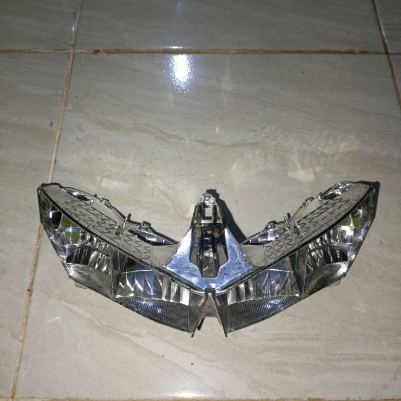 CHROME REFLEKTOR VARIO 125 /150 LED OLD