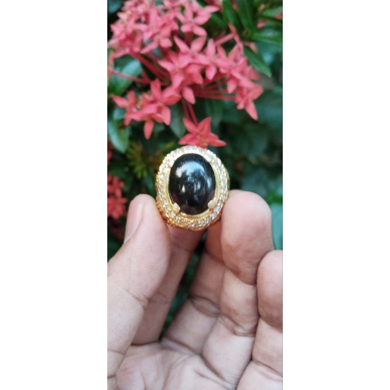 cincin batu meteor