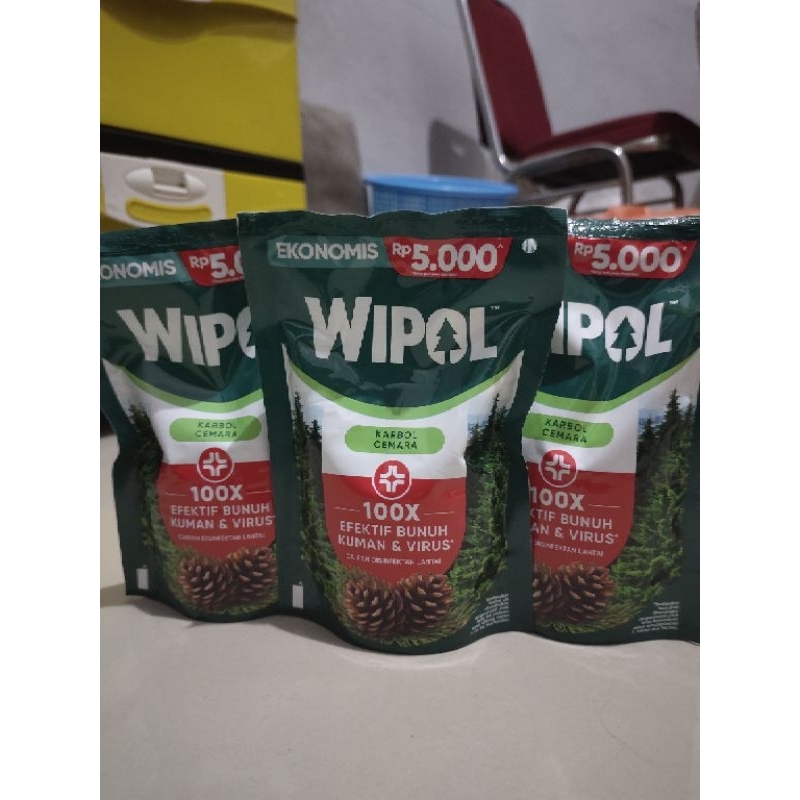 WIPOL CAIRAN DESINFEKTAN LANTAI 200ml