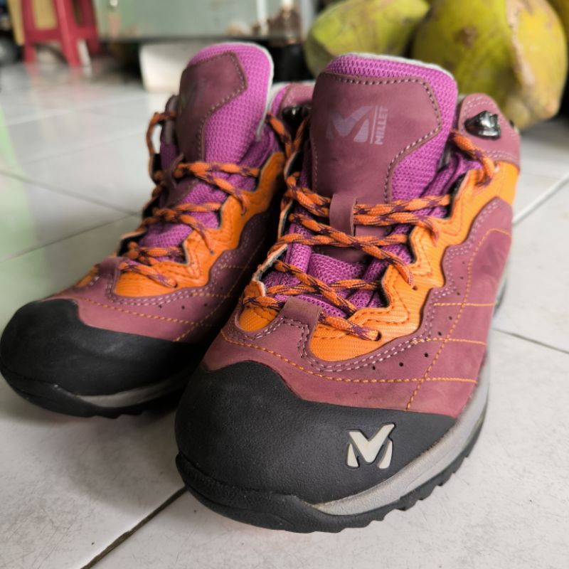 SEPATU GUNUNG MILLET ORIGINAL SIZE 39 25CM GORETEX
