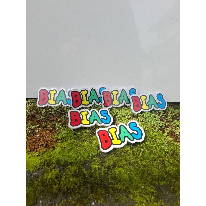 Nametag akrilik /Bros Akrilik Custom/ Pin Akrilik Custom/Bros Akrilik Pin