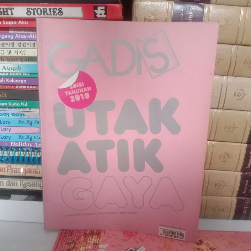 MAJALAH GADIS UTAK ATIK GAYA EDISI TAHUNAN 2010