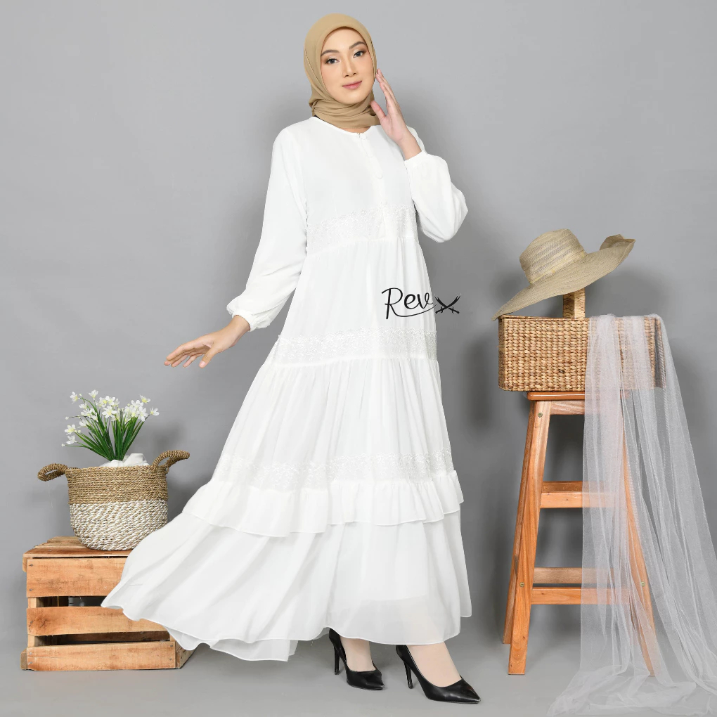 Gamis Putih Tulang Lixia Tiga Umpak – Elegan & Syar'i untuk Umroh & Haji