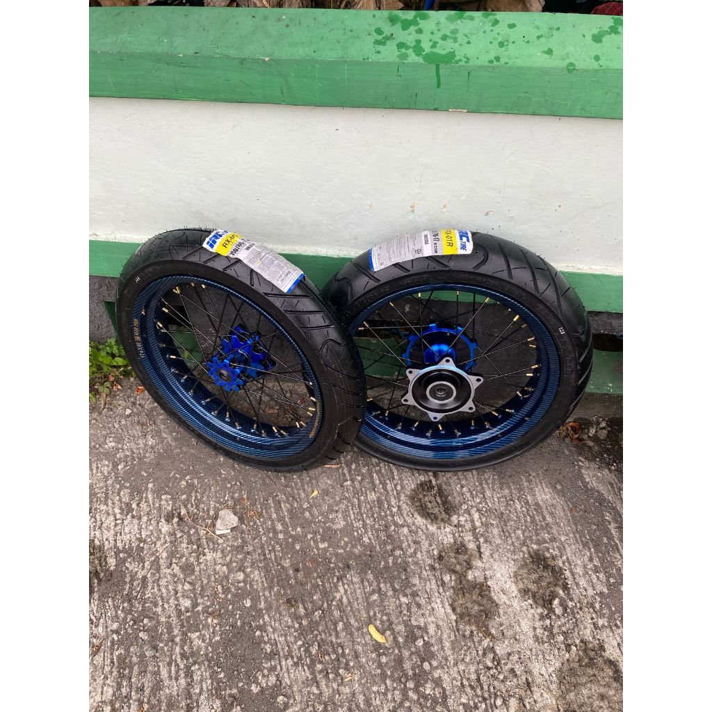 Roda Supermoto CRF 300/350 Ban IRC Baru Velg Champ Carbone Ring 17 Murah Harga Promo