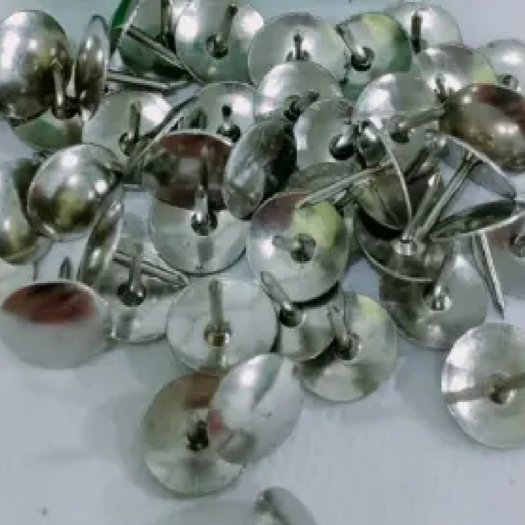 

Paku Payung Thumb Tacks Satu Bok Kecil isi 25pcs 9g
