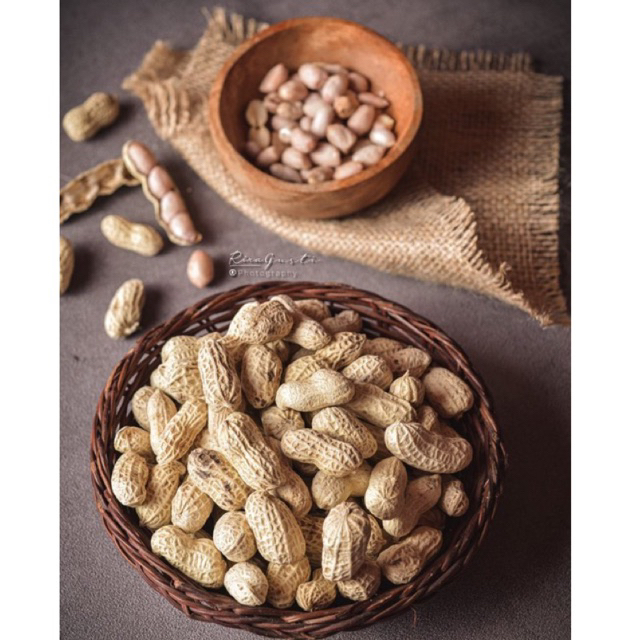 

KACANG TANAH Asli Isi 500gram/ 1kg/ 1,5kg/ 2kg Belum dikupas Kualitas Oke dan bersih