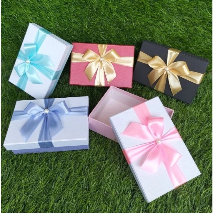 

giftbox/ kotak kado/ kotak hampers/ kotak hadiah/ mini/ 10x15x4,5 cm