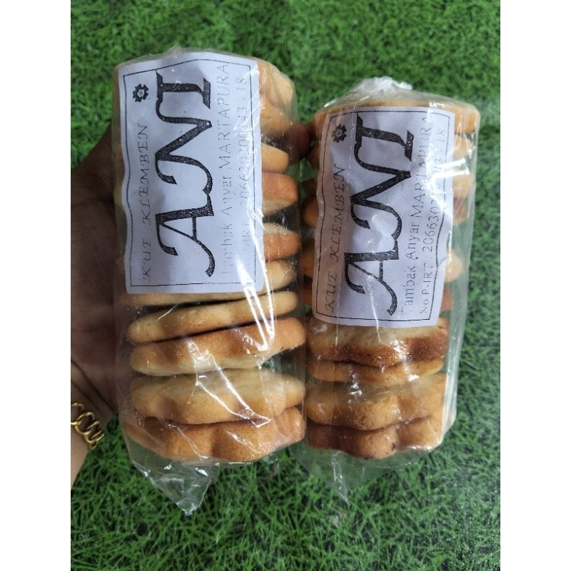 

Kue Kelambin Kering