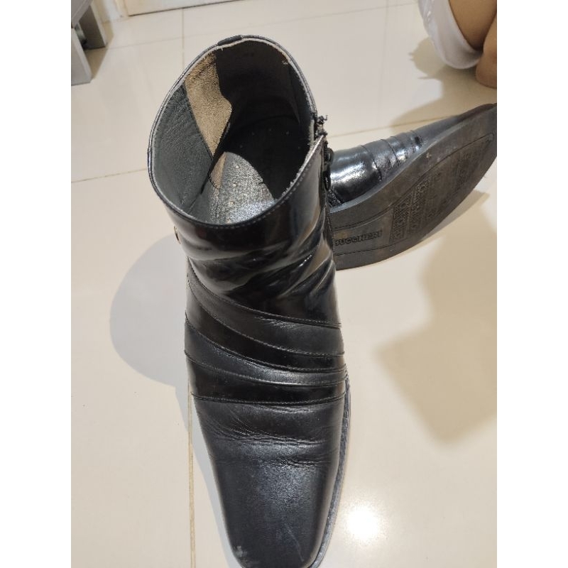 Preloved Sepatu Boots Hitam Pria BUCCHERI Size 45/31CM