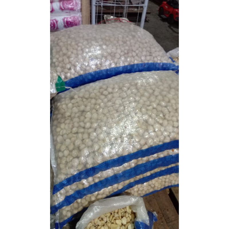 

Biji Kemiri Kemasan Karung Biru Berat 10 Kg