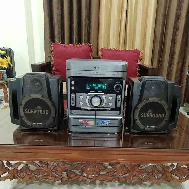 Sepasang speaker Pasif 6,5 inchi Sharp Dynamic Sound Surround. Suara bersih, jelas, detail menggeleg