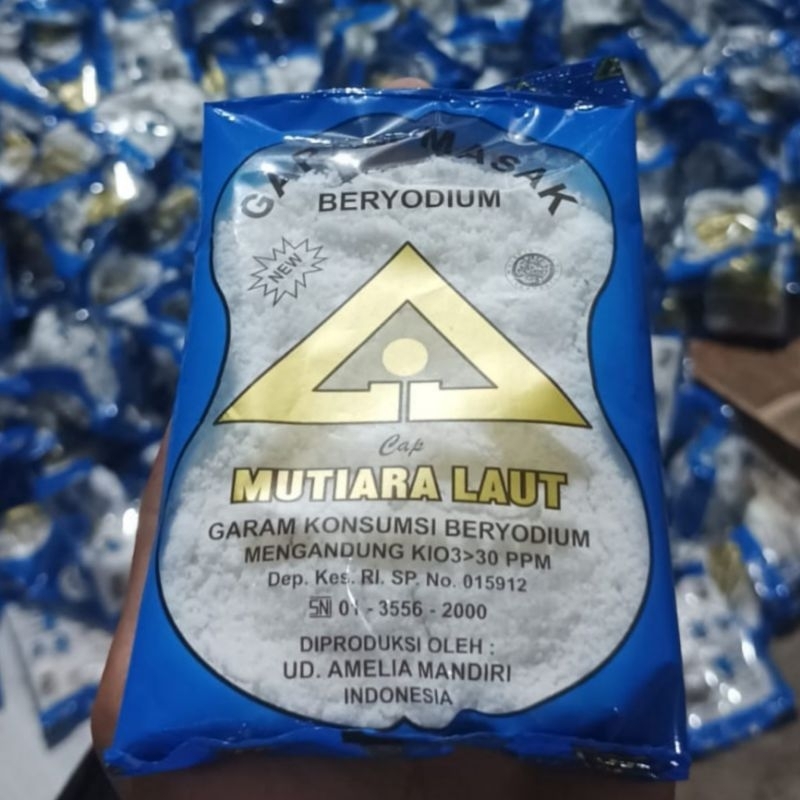

1 Pcs Garam Masak Beryodium Segi Tiga Mas / Garam Dapur Beryodium Cap Mutiara Laut