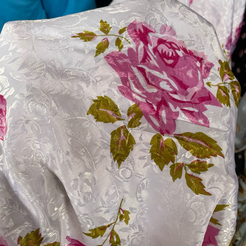 kain armany silk jaguard motif bunga premium - kain jaguard silk luxury - kain jaguard silk original