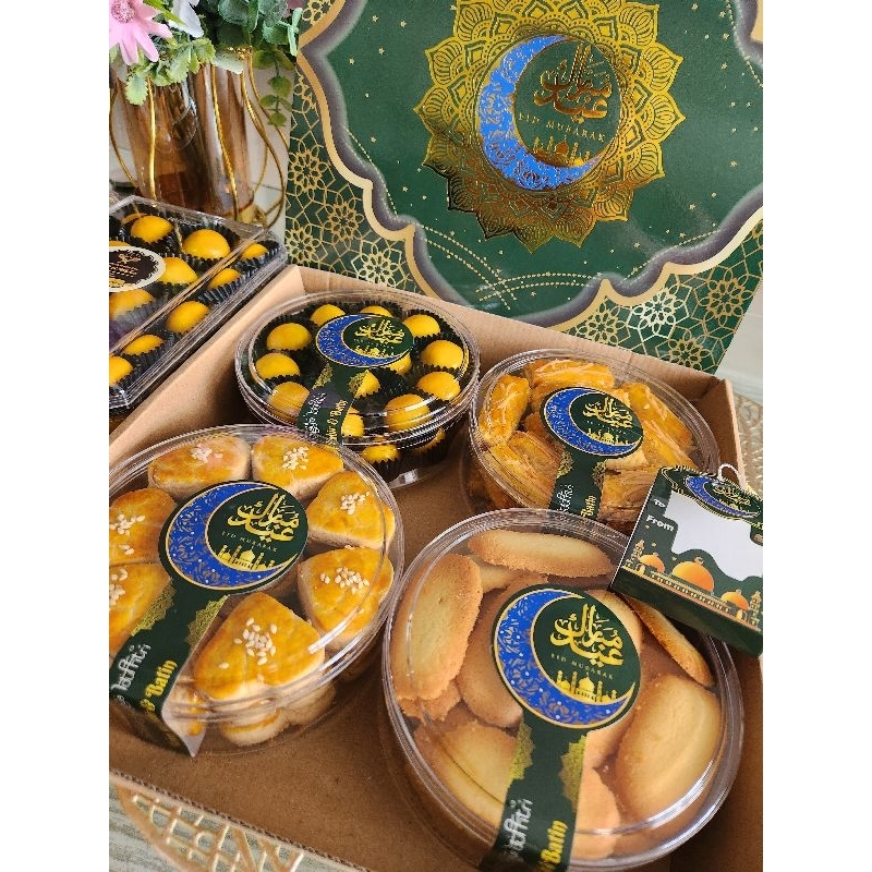 

PAKET LEBARAN 4 TOPLES PREMIUM / KUE KERING By R.A Kitchen