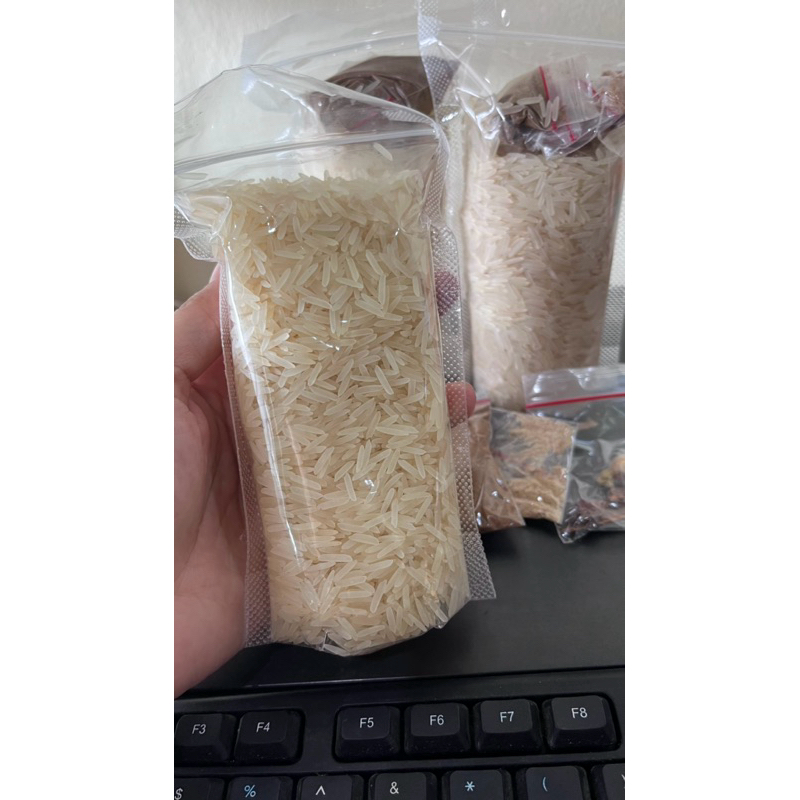 

NASI KEBULI 200Gram lengkap dengan bumbu dan rempah by abu umar