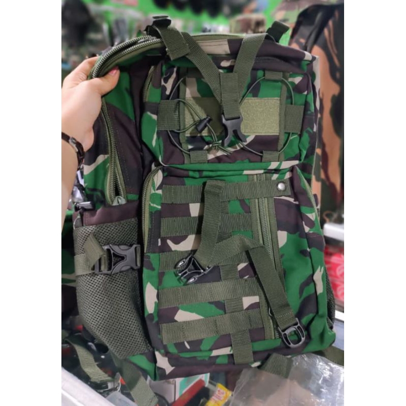 Tas punggung loreng TNI