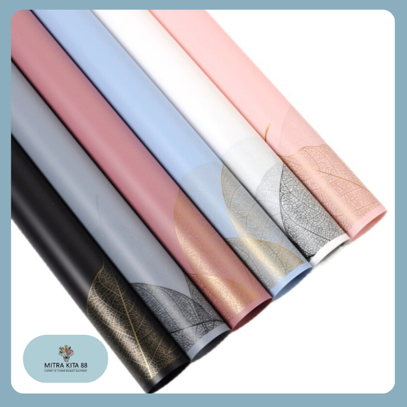 

Kertas Buket Bunga Bunga Waterproof Flower Wrapping Paper Waterproof Hand Bouquet Cellophane KB037