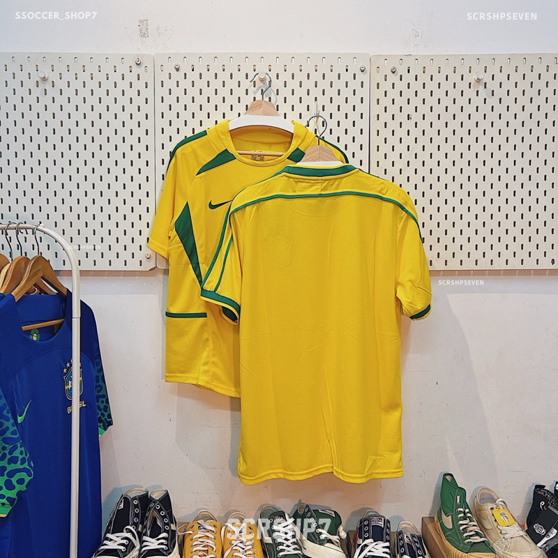Brazil home / away