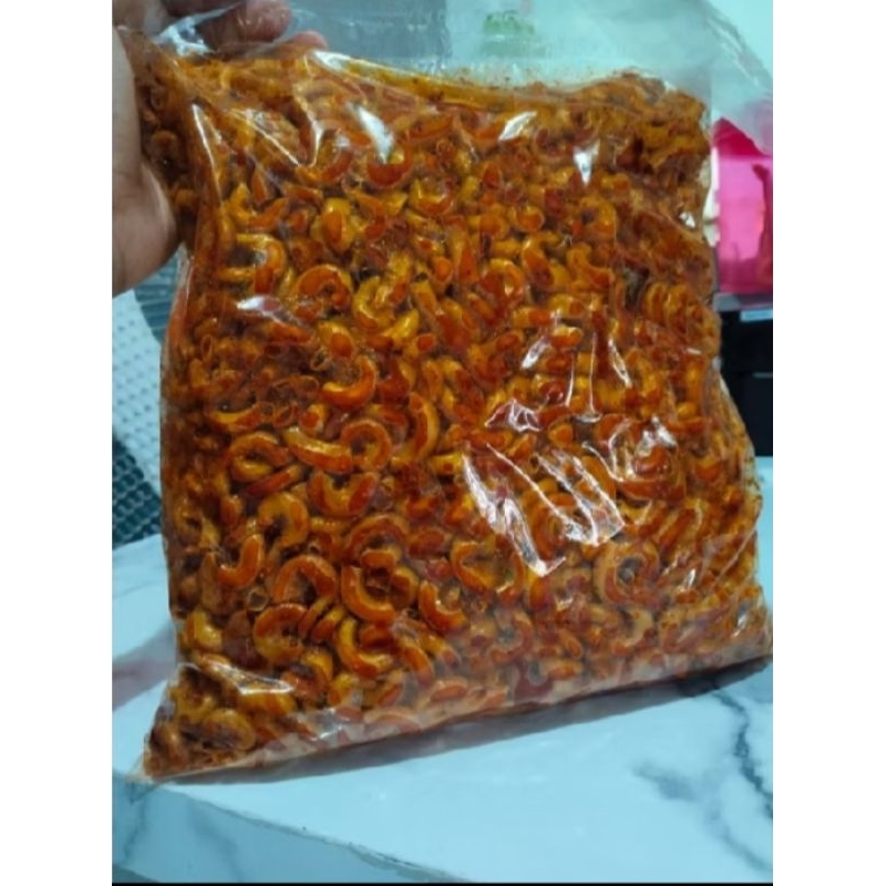 

1kg makaroni kriuk ori pedas daun jeruk makaroni super pedas daun jeruk