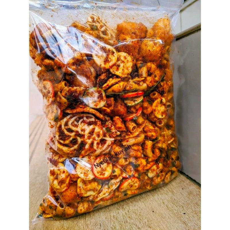 

1KG KERUPUK SEBLAK BANTET MIX BUMBU ORIGINAL PEDAS DAN XTRA PEDAS DAUN JERUK MURAH