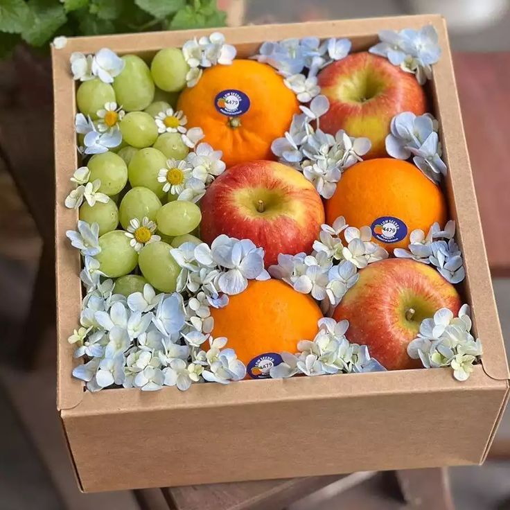 

mixed fruits hydrangea hampers bouquets bucket buket bunga segera instan kekasih sahabat buah bunga segar
