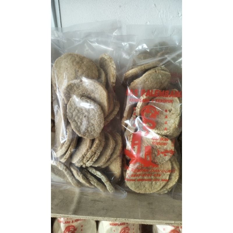 

kemplang kulit ikan tenggiri asli Palembang