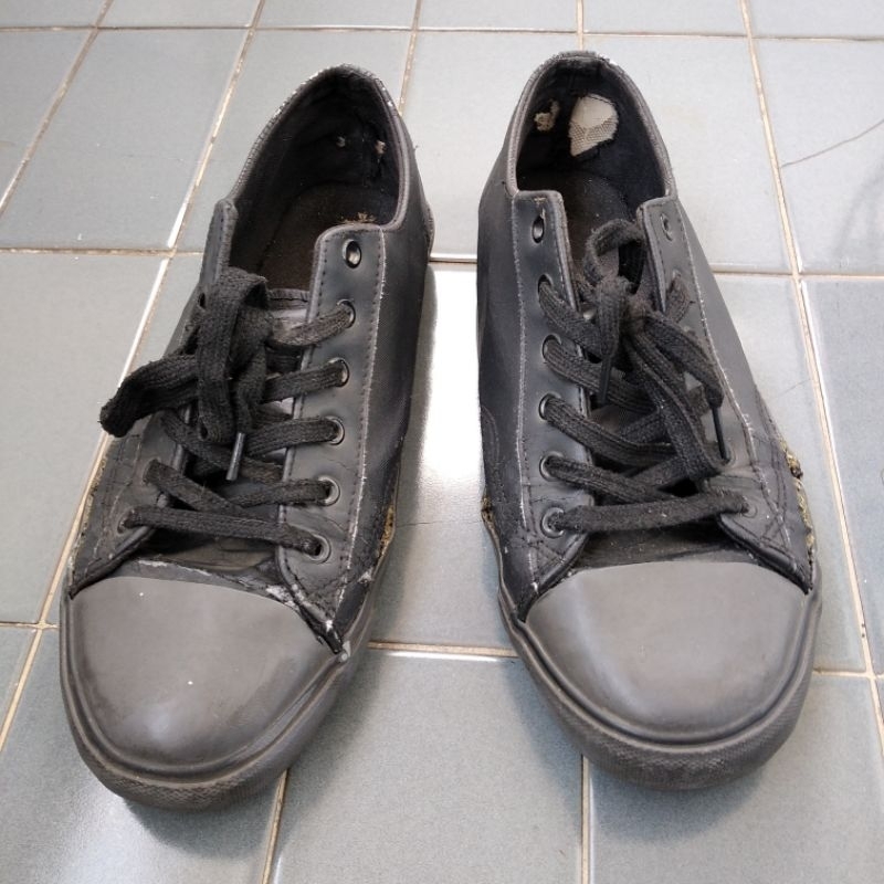 Sepatu Airwalk Asli Size 44 Bekas Dipakai