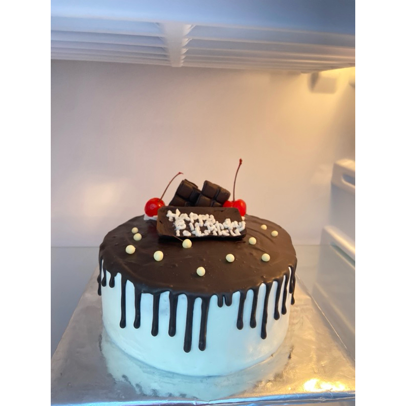 

cake ulang tahun classic/cake ulang tahun murah/cake ulang tahun semarang/cake ulang tahun buat istri/cake anniversary/cake valentin/cake hari guru