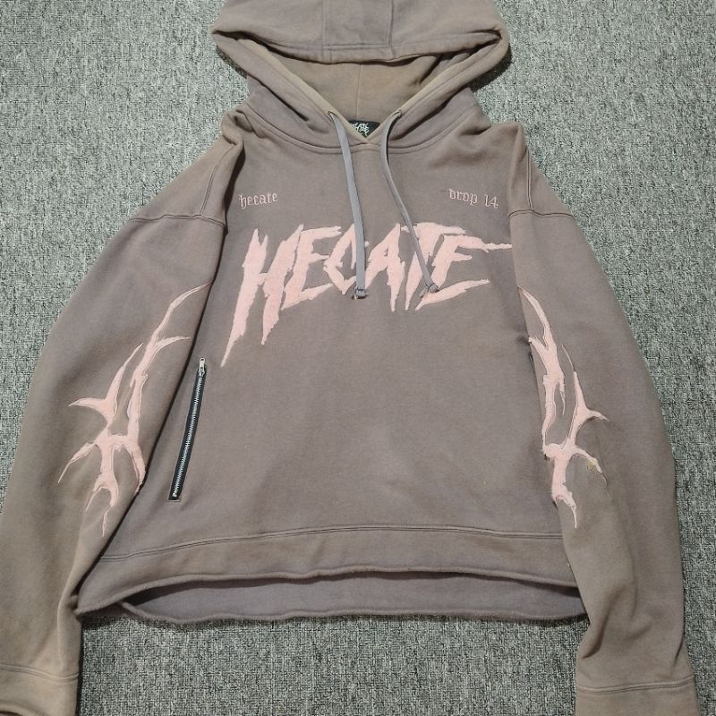 Hecates Spider Towel Drop 14 - L