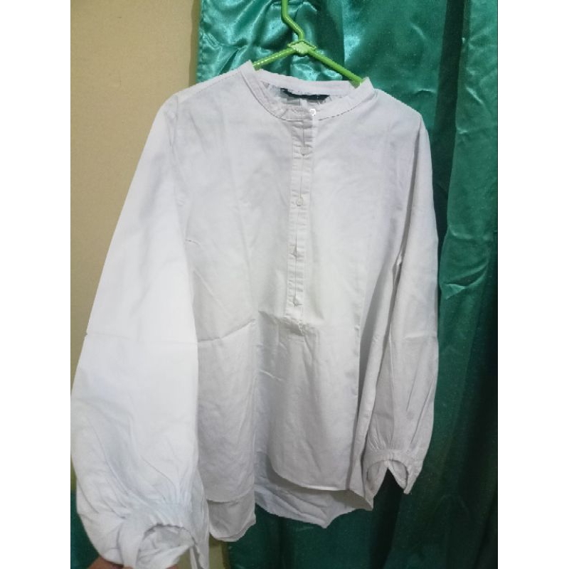 Preloved Kemeja Putih Executive