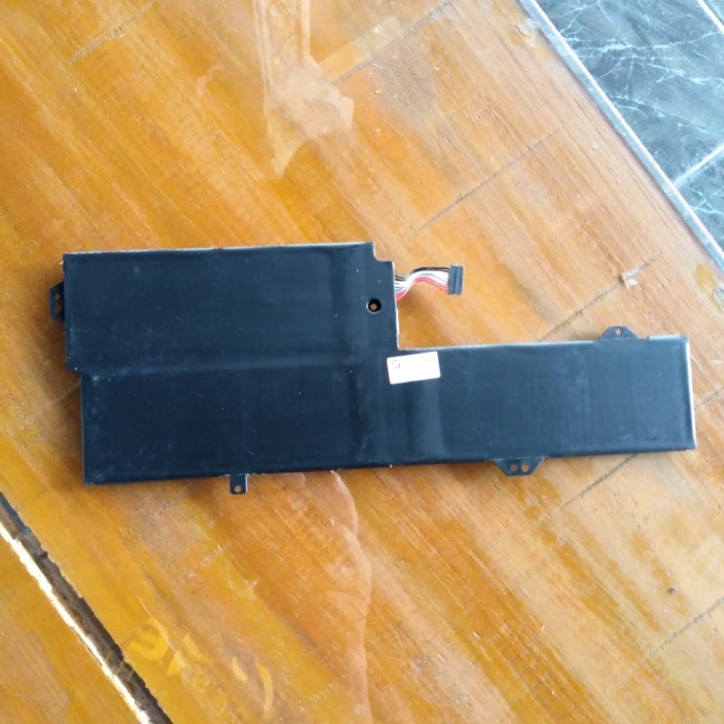 baterai laptop lenovo yoga 330 11igm original copotan