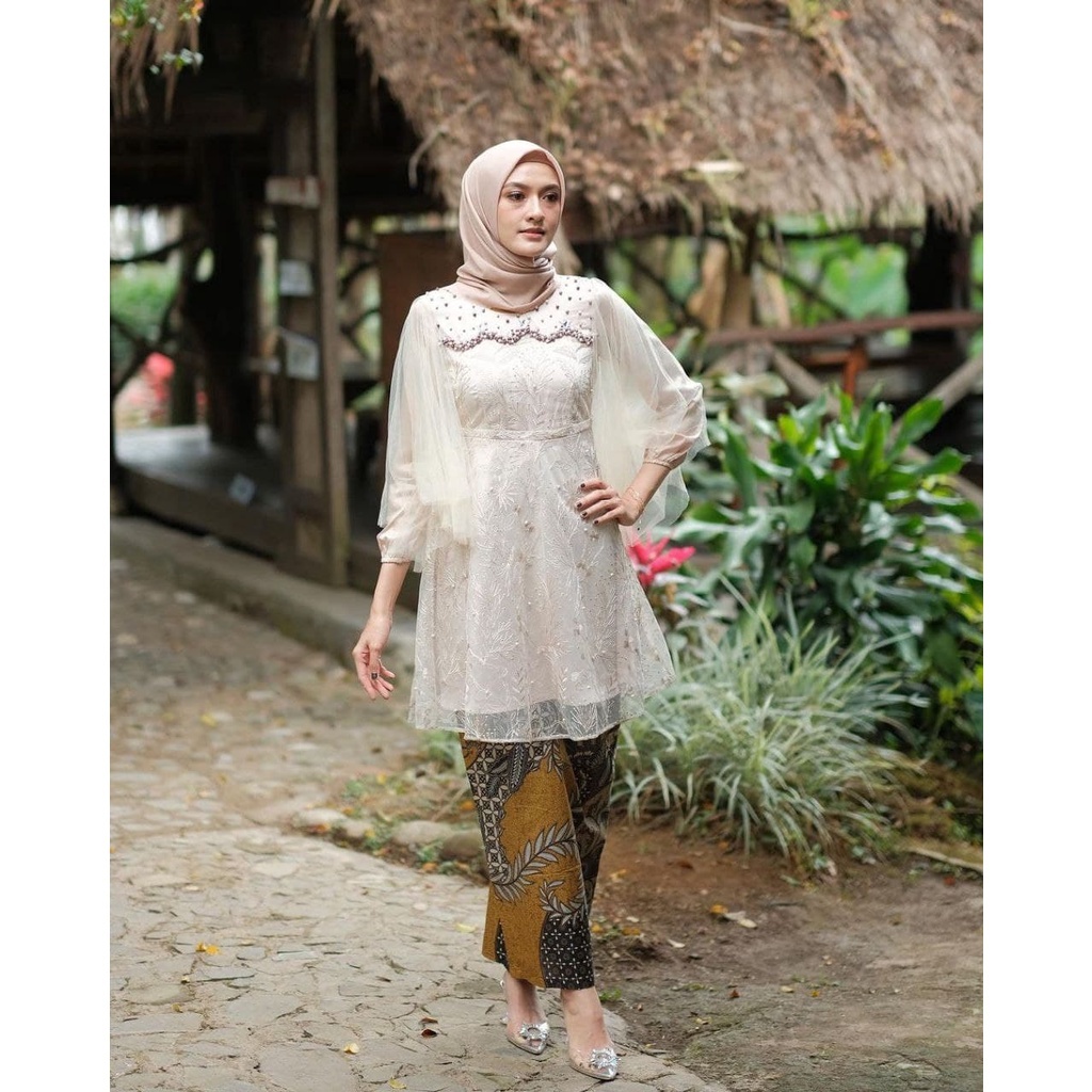 Batik Set Kebaya Luna Series by Dayana Batik | Set Kebaya Tunangan Lamaran Baju Wisuda Batik Brukat 