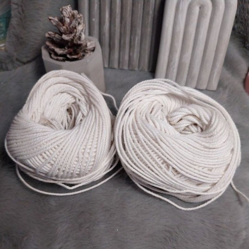

Tali nilon / tali bendera harga per roll