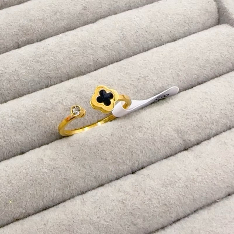 COD Terlaris Cincin Titanium Wanita Model Clover Cincin Wanita Model Terbaru Cincin Wanita Model Kor