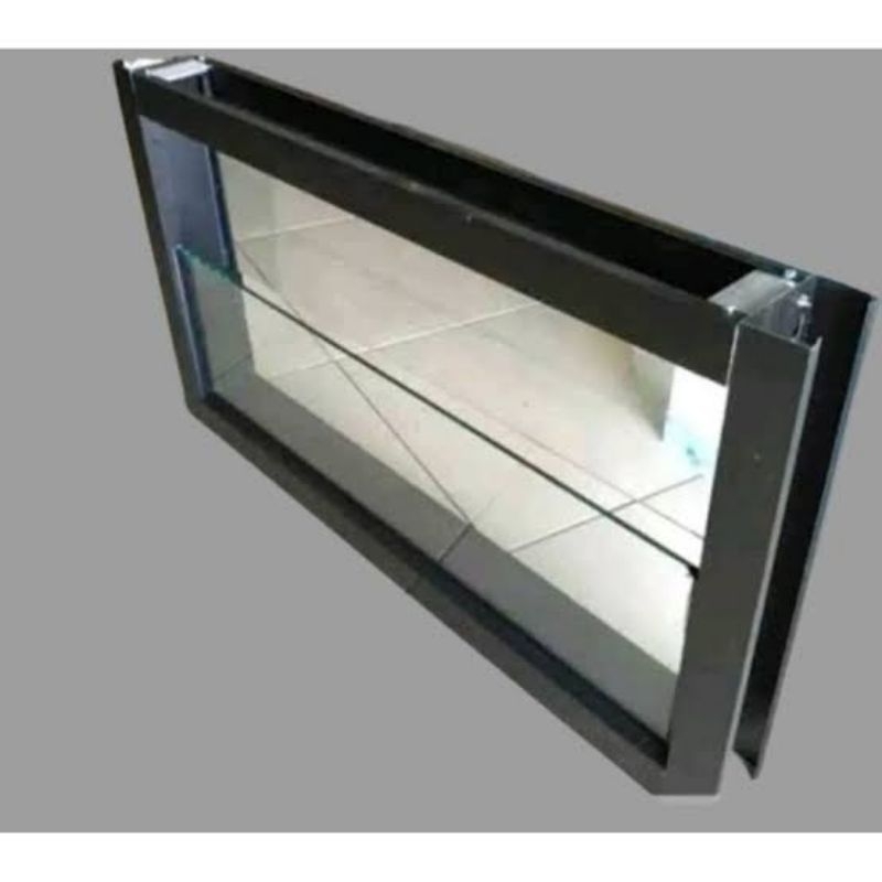 jendela boven kaca zigzag