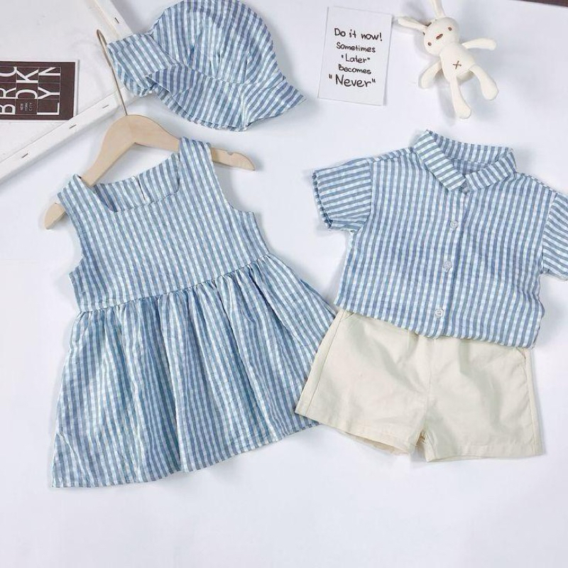 Set Baju Kembar Anak Laki-laki & Perempuan – Motif Kotak Garis