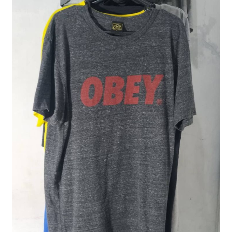 OBEY FONT TEE