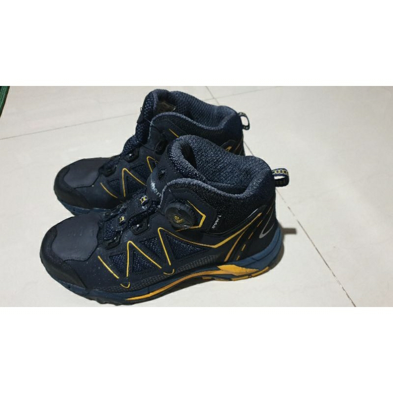 Sepatu outdoor safety size 41 cm Ziben second