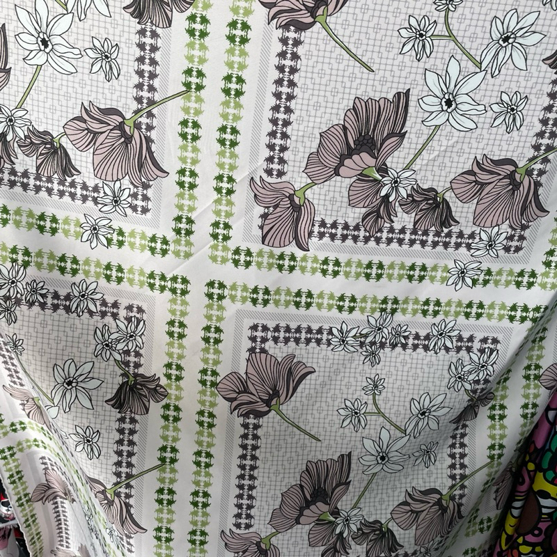 kain maxmara silk motif panel bunga premium - kain maxmara luxury - kain maxmara printing - kain max