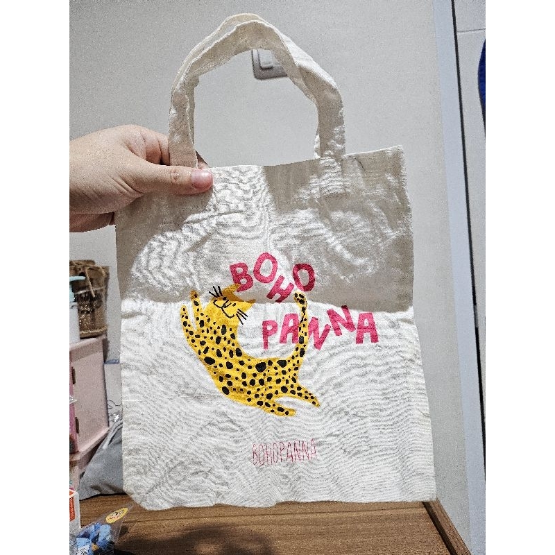 Totebag Ori Branded Stuff - tas kain - Bohopanna Lewis Emma Starbucks