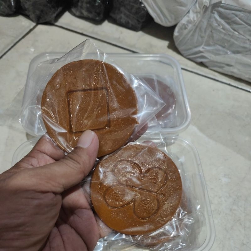 

10 pcs permen dalgona candy 1 box squid game