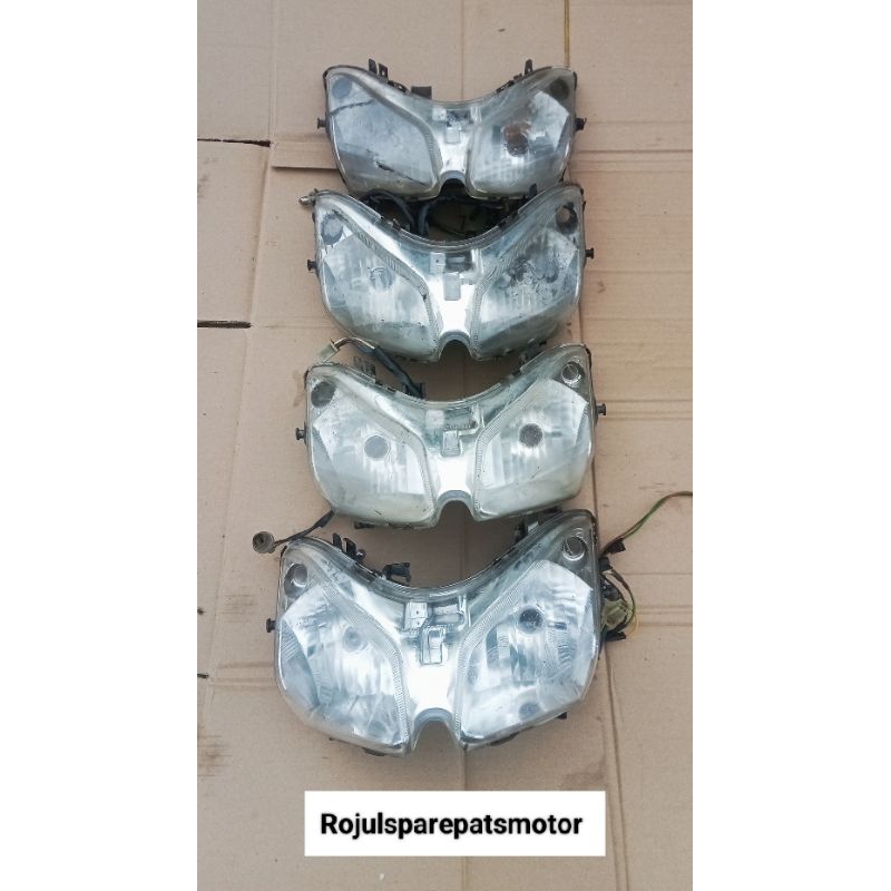 lampu depan Honda Vario 110 karbu  seken original copotan