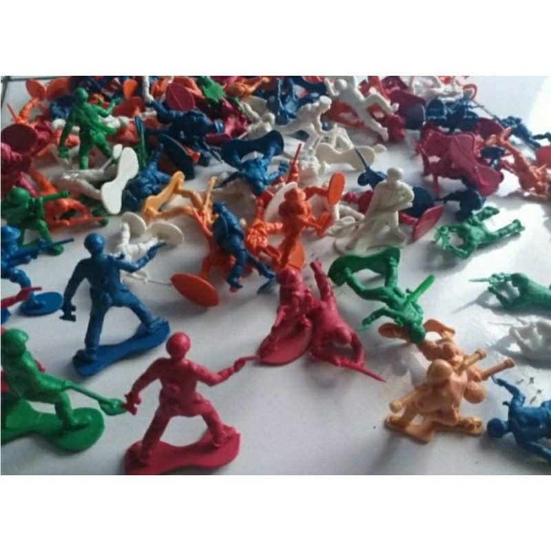 Mainan tentara plastik isi 100 pcs / mainan anak / mainan edukasi