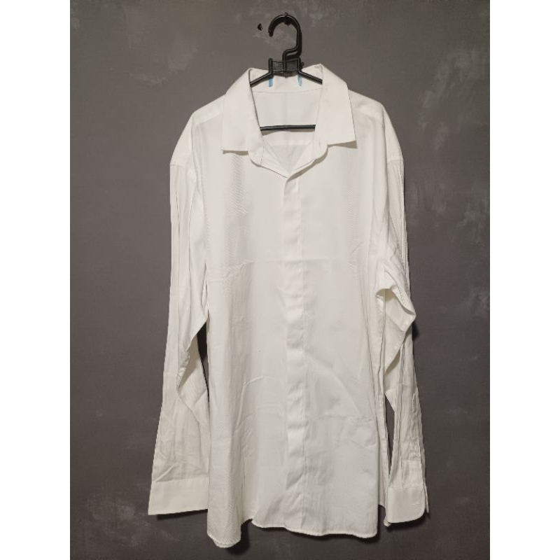 Kemeja Bekas Oke Putih Polos lengan Panjang