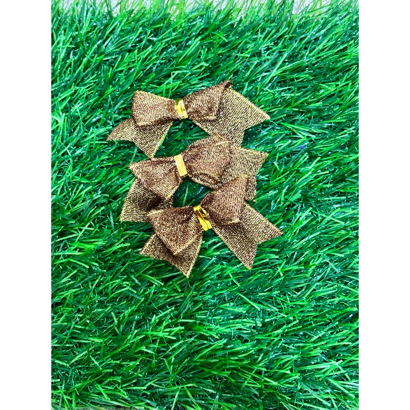 

PITA SOUVENIR SIAP PAKAI SATUAN. BISA MIX WARNA YA, WARNA GOLD AND SILVER