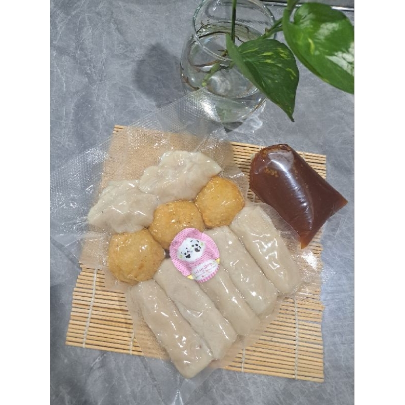 

Homemade Pempek ikan tenggiri asli Premium campur.