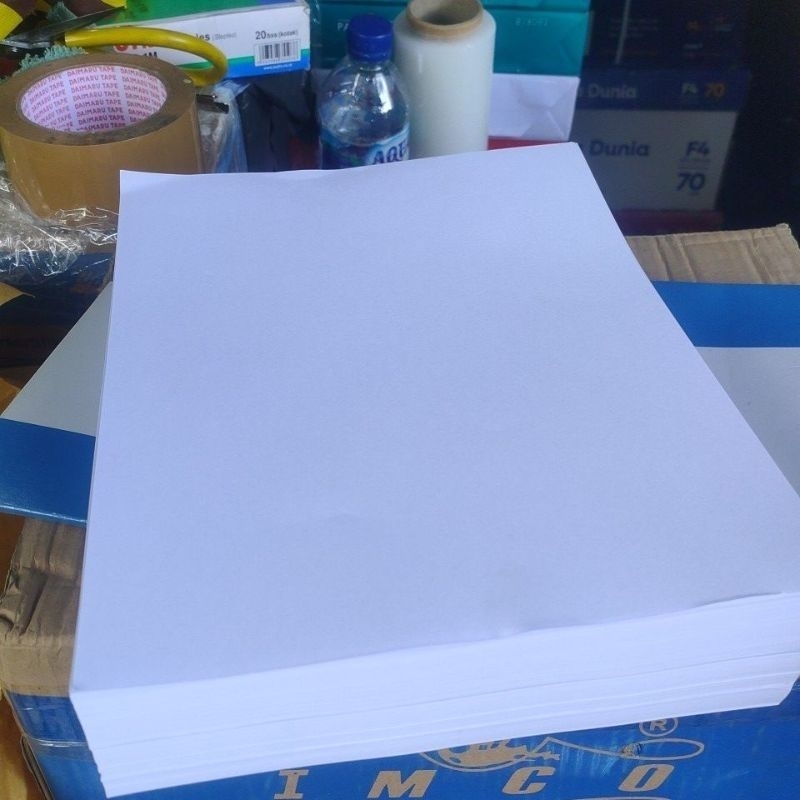 

Kertas HVS F4 75 Gram Tanpa Merek isi 500 Lembar