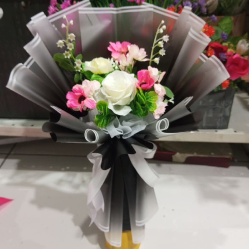 

Buket Bunga Untuk Hadiah