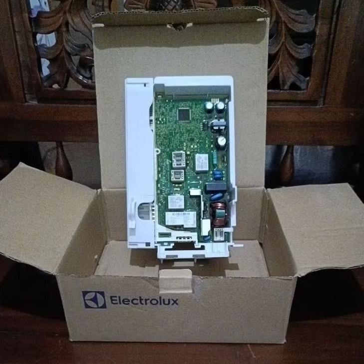 MODUL PCB MESIN CUCI ELECTROLUX EWF10847 EWF85747  ORI