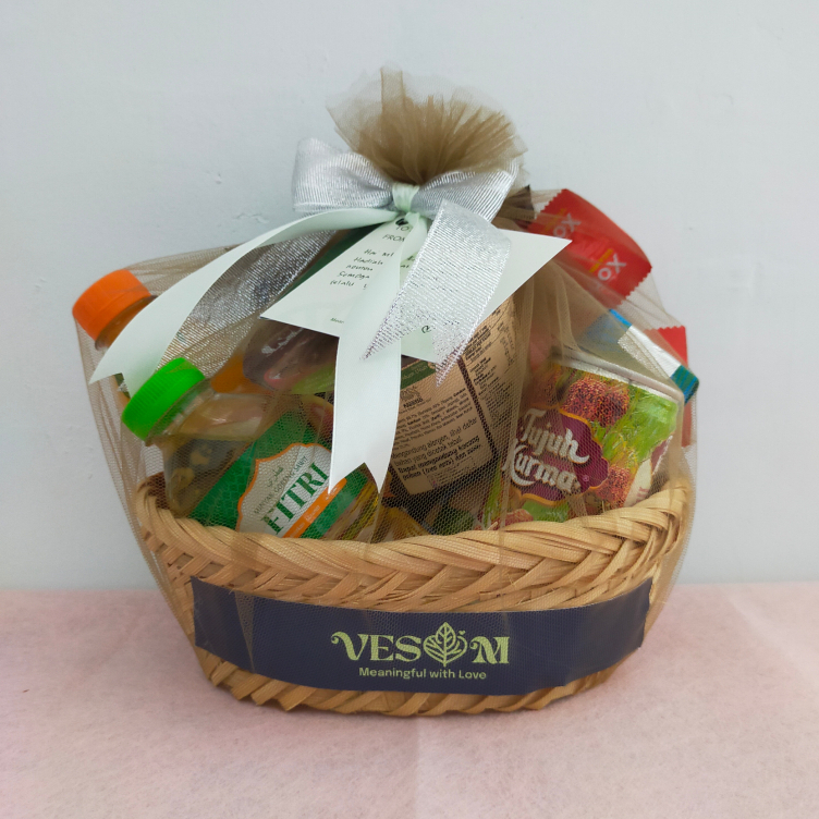 

Vesom Mini Hampers Hadiah Kado Parcel Lebaran Hari Raya Makanan Wisuda